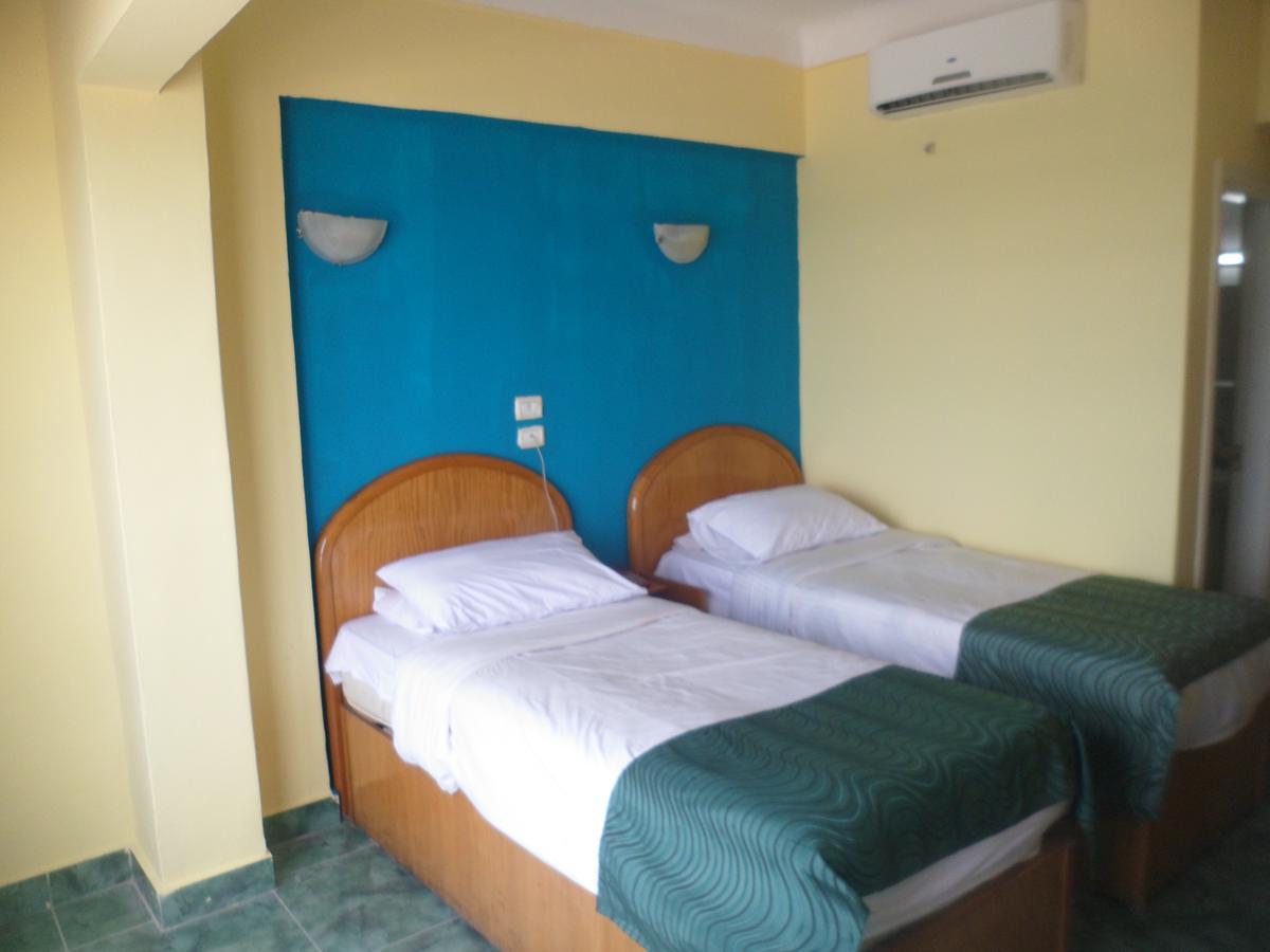 Royal Crown Hotel عائلات فقط Alexandrië Buitenkant foto